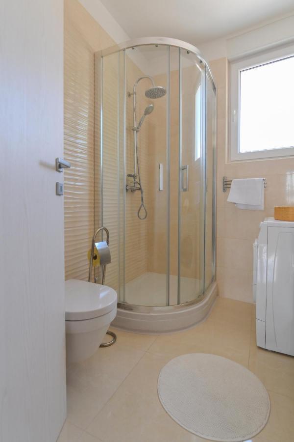Apartman Iskra Apartment ริเยกา ภายนอก รูปภาพ